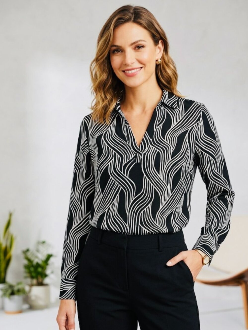 Ann Taylor Black & White Rayon Blouse Size S - Made in Indonesia